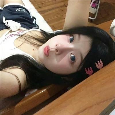 带着魔术盒的男人
